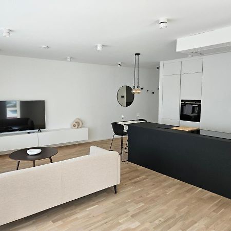 New Spacious Two Bedroom Center With Parking, Near Public Transport لوكسمبورغ المظهر الخارجي الصورة