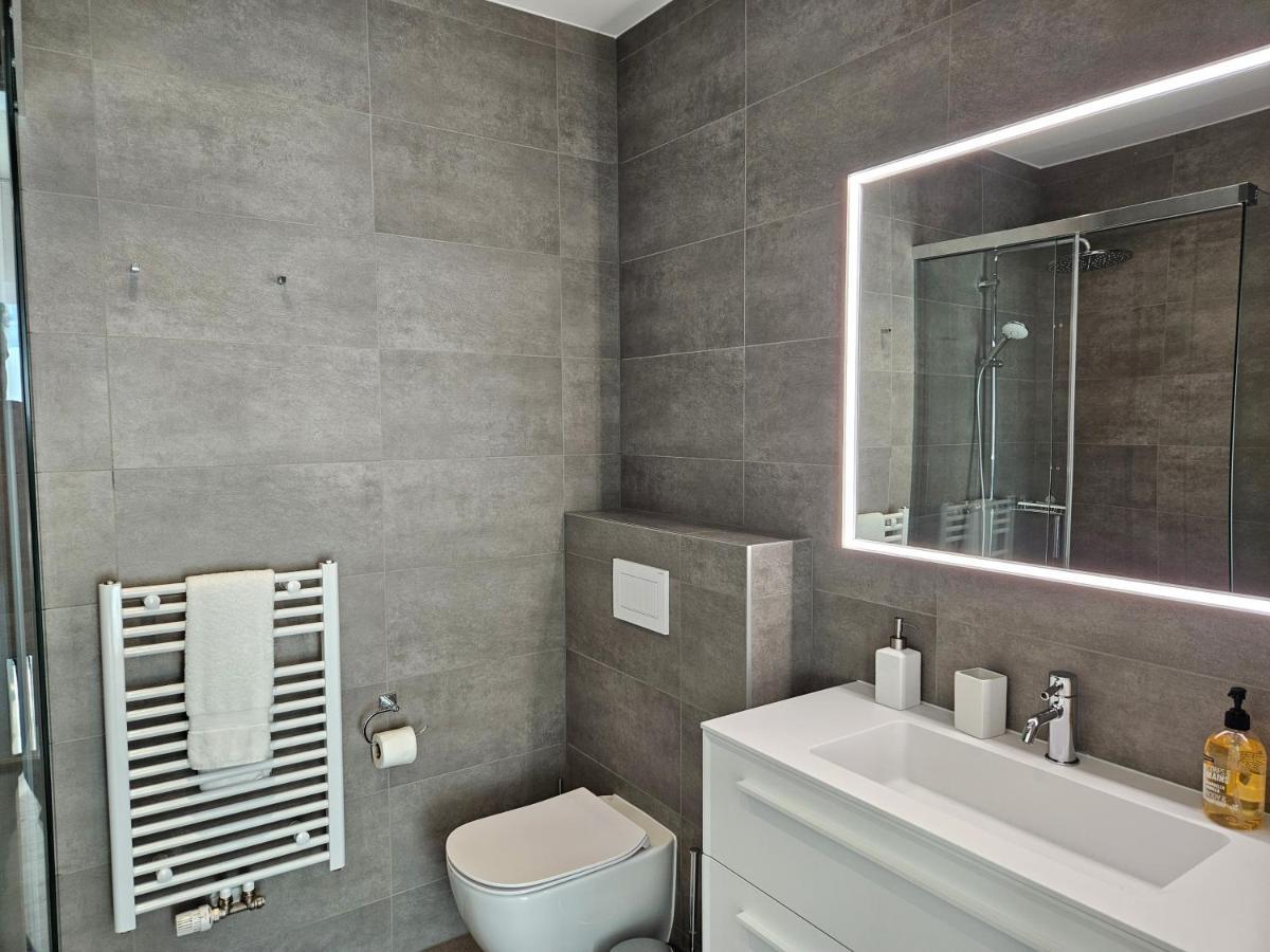 New Spacious Two Bedroom Center With Parking, Near Public Transport لوكسمبورغ المظهر الخارجي الصورة